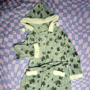 Juniors Bearpaw Size Large Hooded Robe with Bear Print